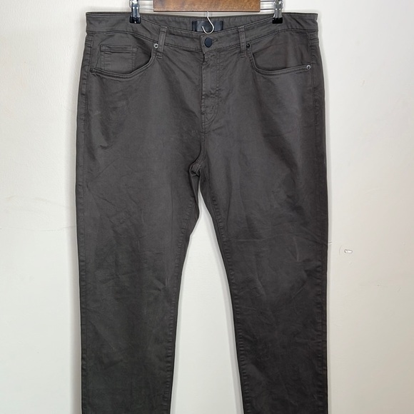 J BRAND MENS OLIVE GREEN PANTS SIZE 38/33 - Picture 1 of 8